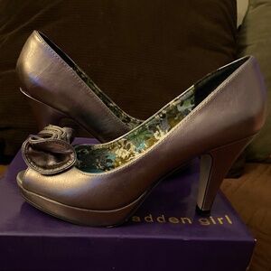 Goldish Silver heels
